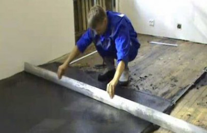 Как залить стяжку на деревянный пол: пошаговая инструкция